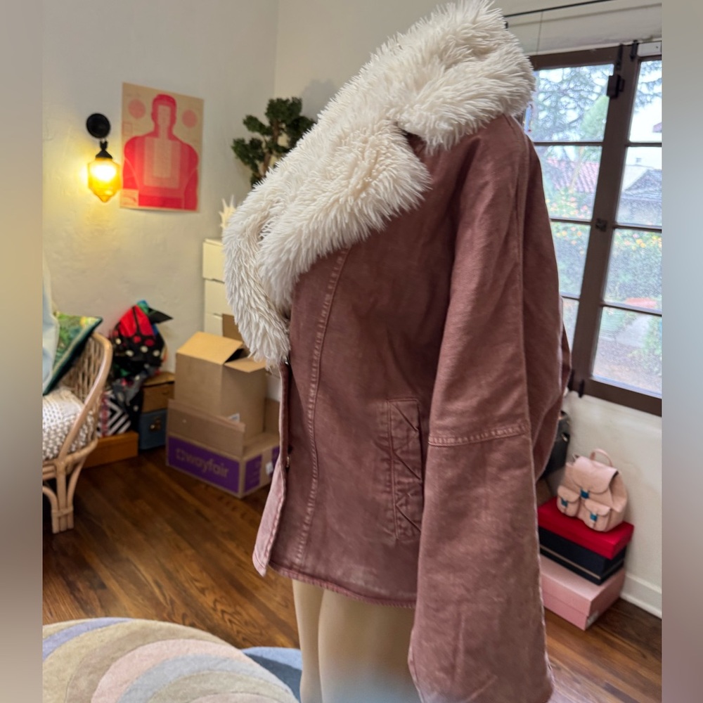 Free People Pink Denim Jacket with White Faux Fur Collar NWT - Picture 6 of 11
